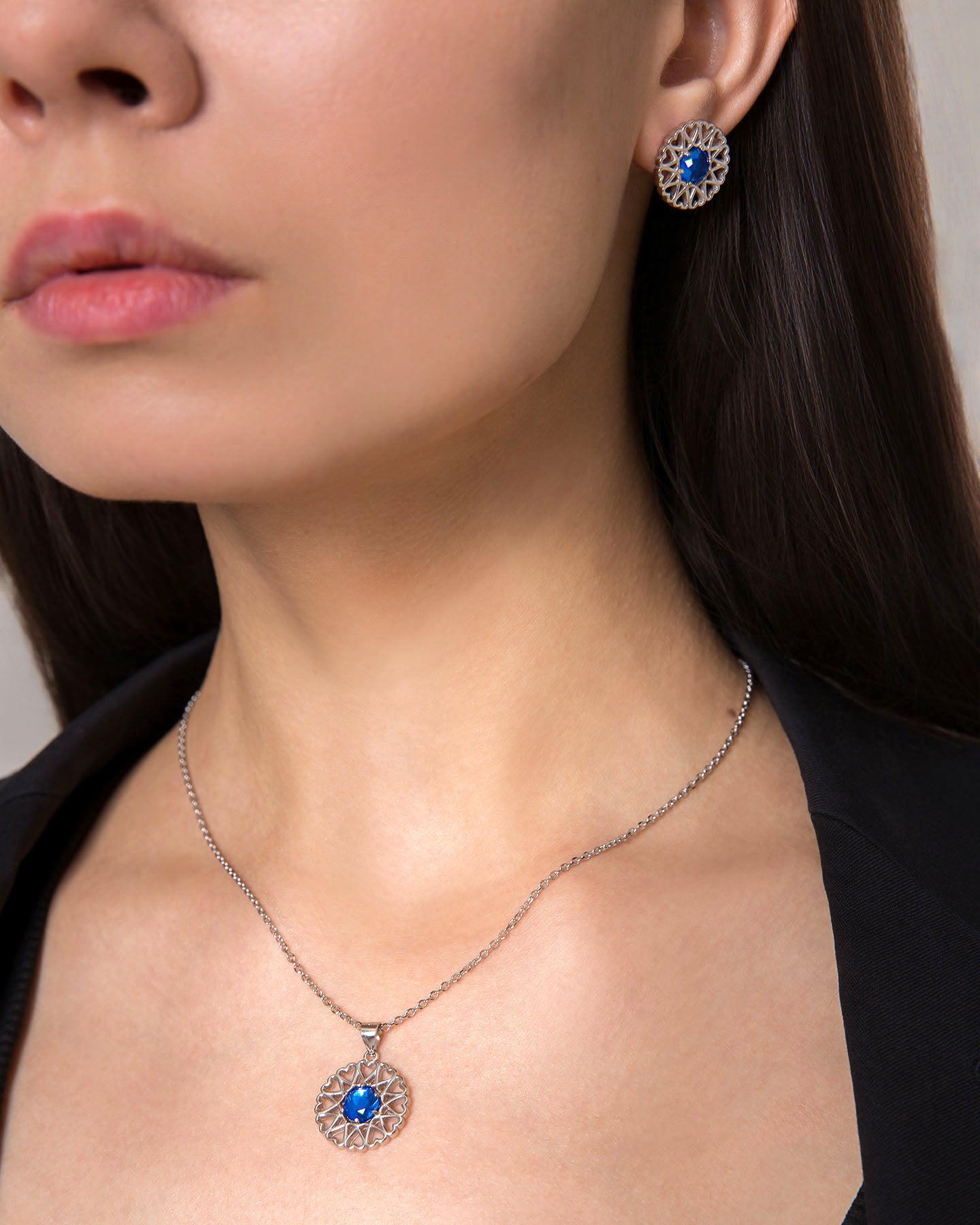 amoare twelve heart silver jewellery set of pendant and earrings with sapphire color cubic zirconias
