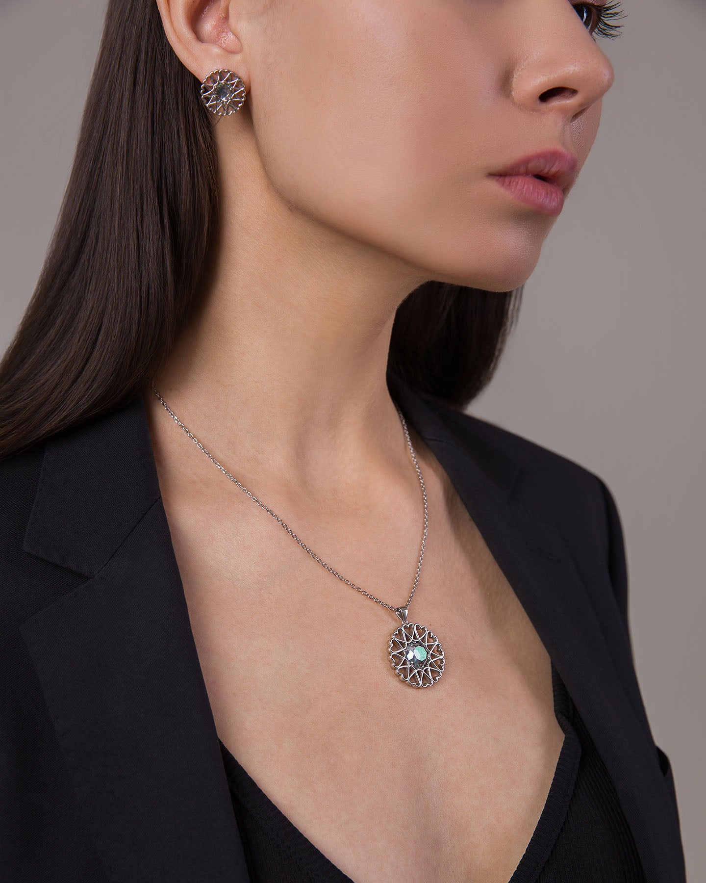 amoare twelve heart silver jewelry set of large pendant and earrings with rhinestone centerpieces