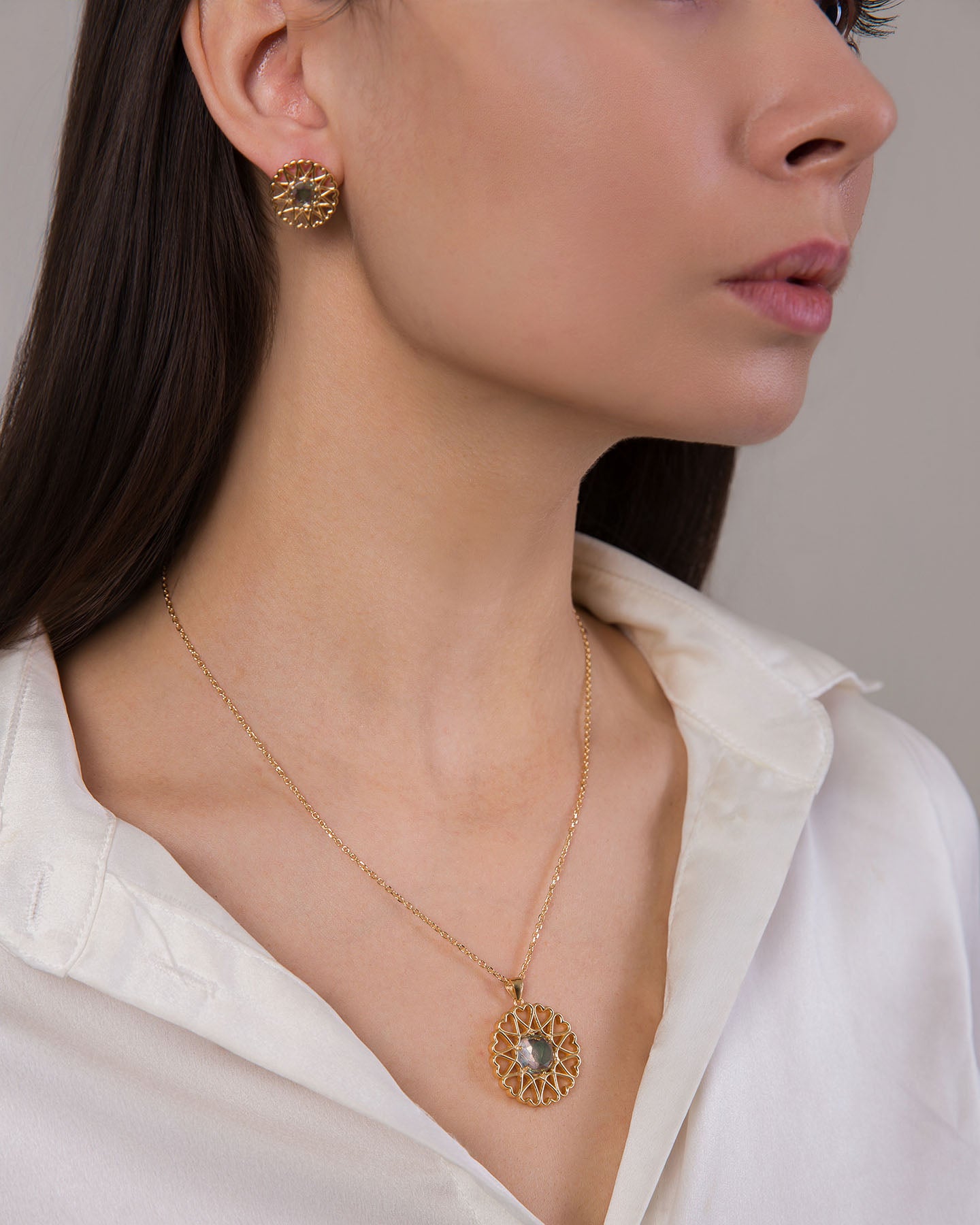 amoare twelve heart gold plated set of large pendant and earrings with rhinestone centerpieces