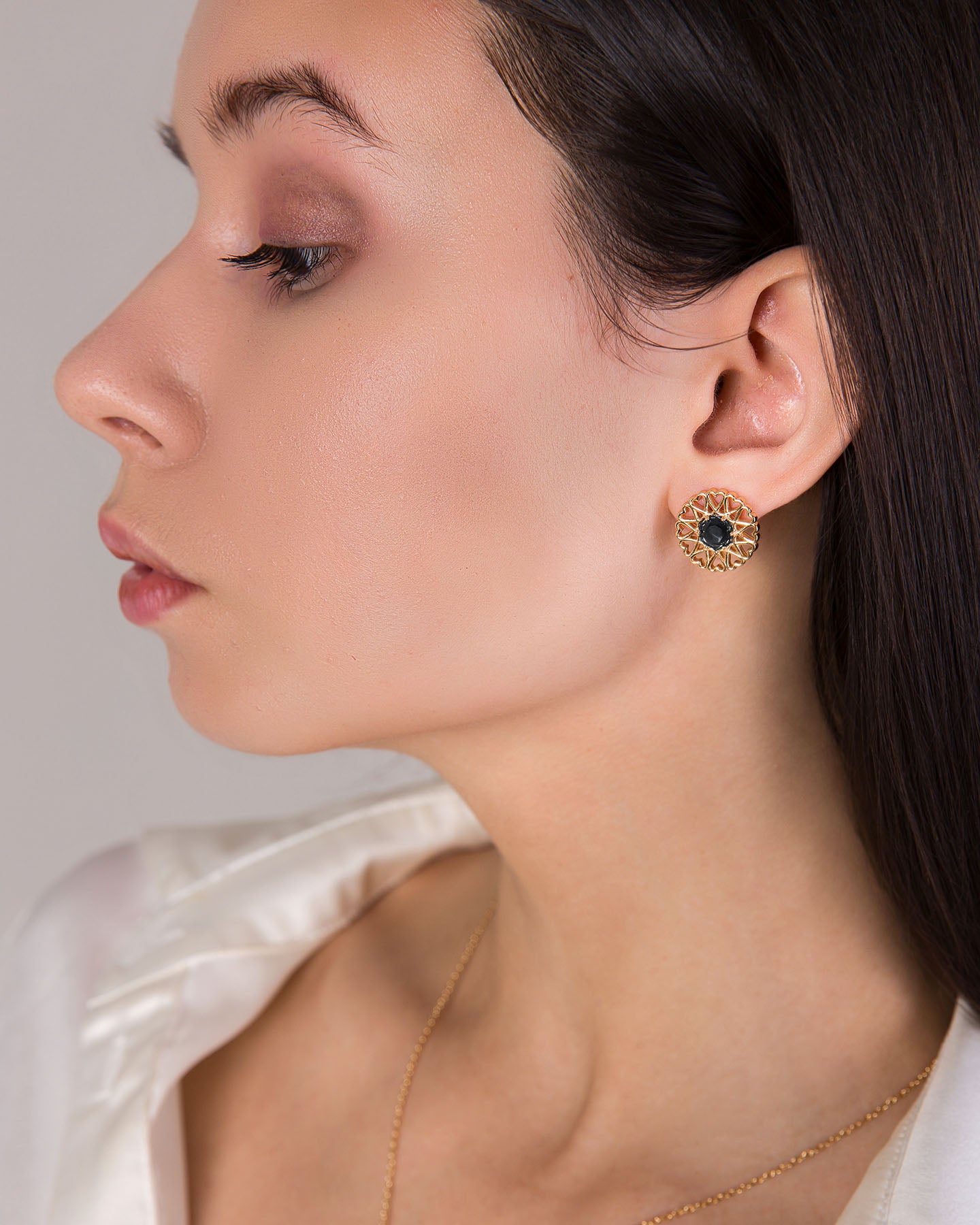 amoare twelve heart gold plated silver earring with onyx color zirconia