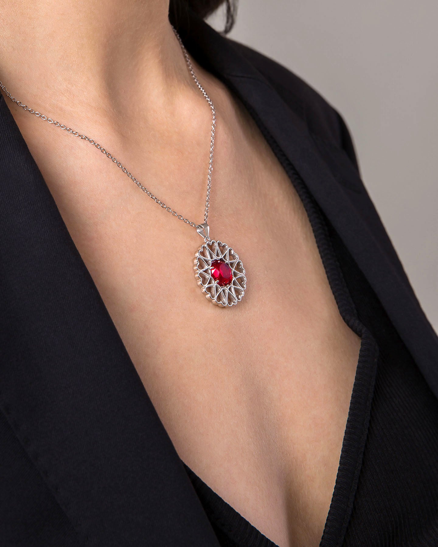 amoare twelve heart large silver pendant with ruby color zirconia