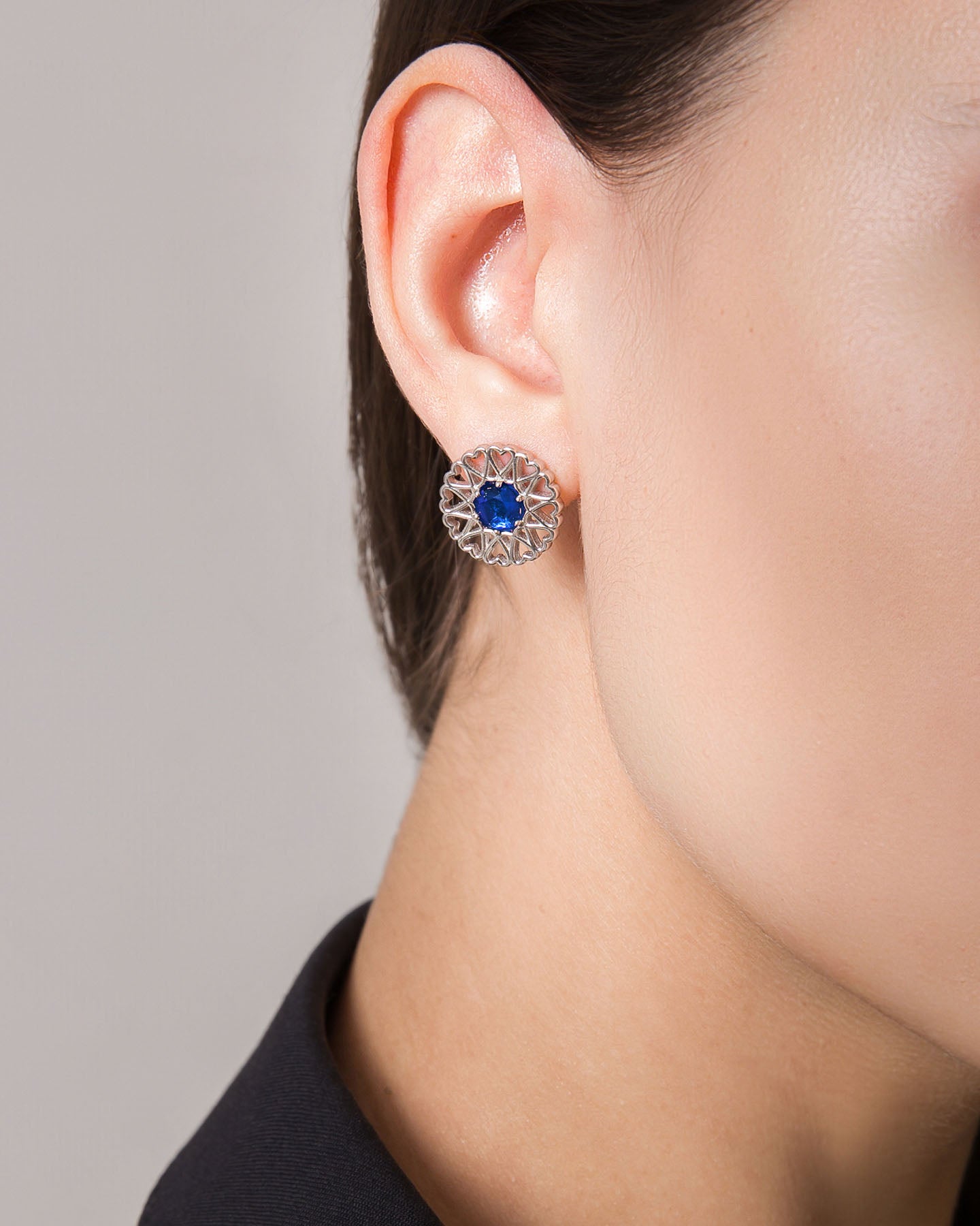 amoare twelve heart silver earring with sapphire color cubic zirconia