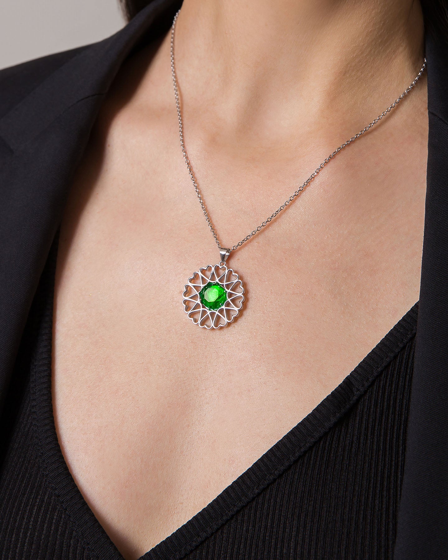 amoare twelve heart large silver pendant with emerald color cubic zirconia