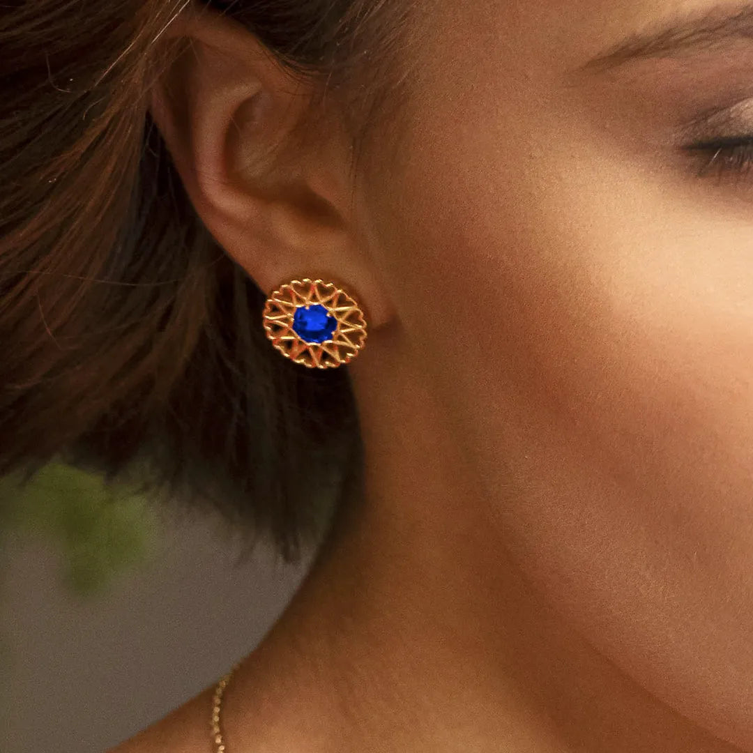 Amoare - Amoare® Paris Earrings in Gold Vermeil - Sapphire Blue on model