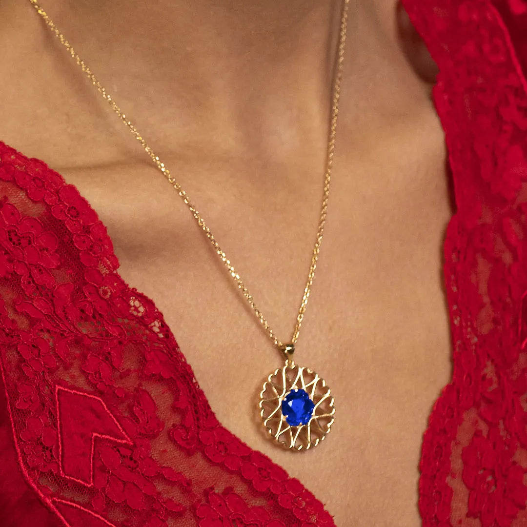 Amoare - Amoare® Paris Large Necklace in Gold Vermeil - Sapphire Blue on model